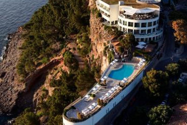 Cap Roig y Jumeirah Mallorca inauguran la temporada con una celebración entre mar, montaña y gastronomía mediterránea