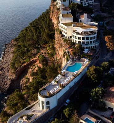 Cap Roig y Jumeirah Mallorca inauguran la temporada con una celebración entre mar, montaña y gastronomía mediterránea