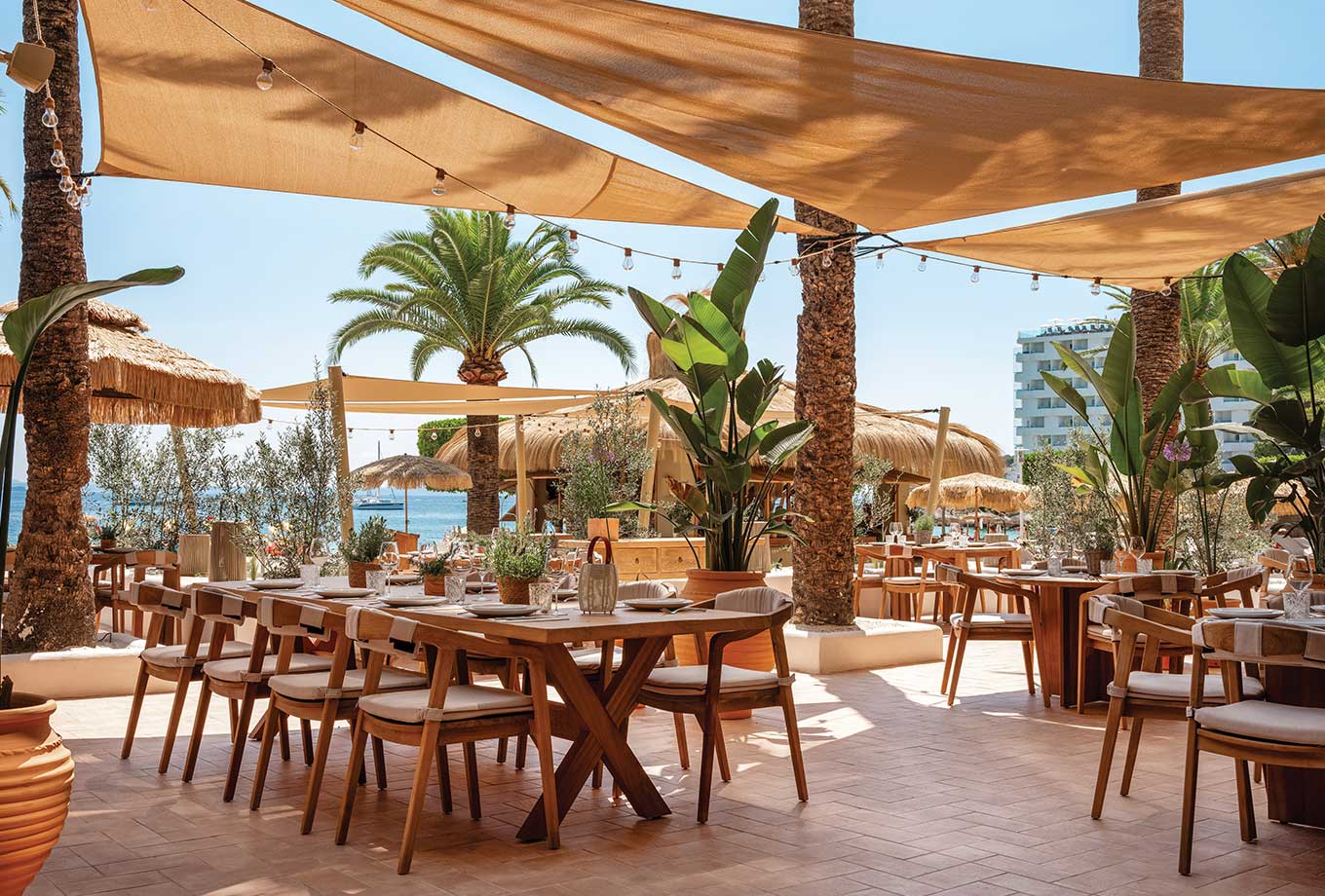 Santi Taura and César Luna Cook Together for the First Time at BESO Beach Mallorca