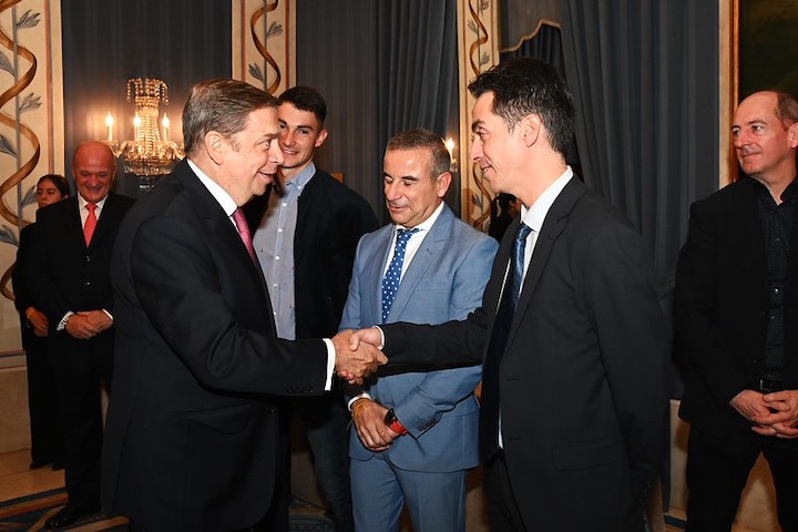 Luis Planas, Ministro de Agricultura, Pesca y Alimentación con Bartolomé Marí Mayans