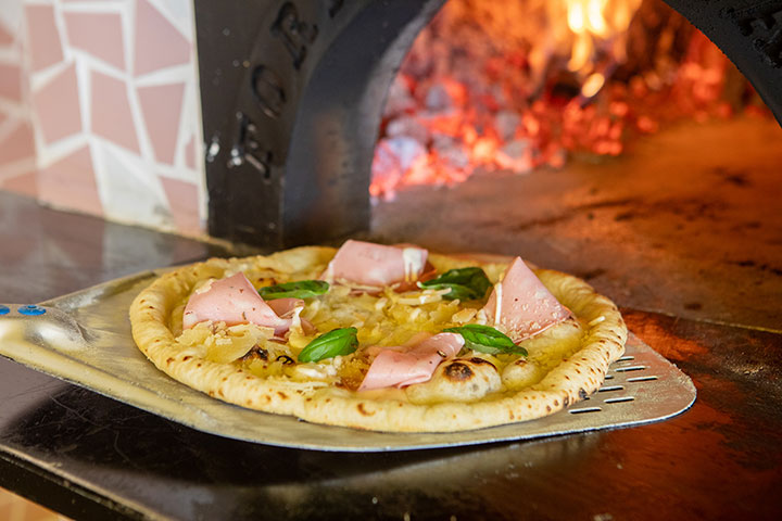 Pizza Ofelia tartufona. Bambola Ibiza