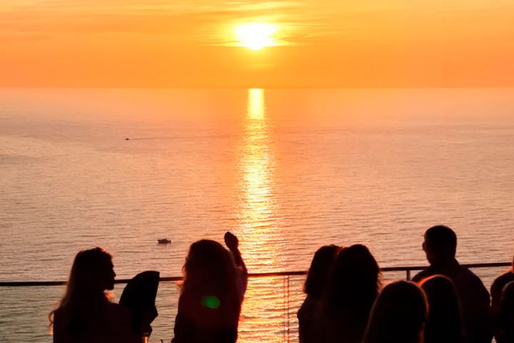 Puesta de sol en la inauguración de la temporada 2026 de Jumeirah Mallorca