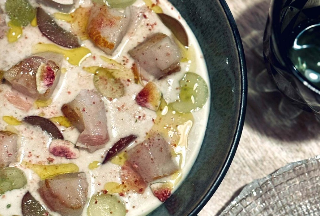 Scallops with ajoblanco and grapes. 190 Pasos Restaurant. Formentera Scallops with ajoblanco and grapes. 190 Pasos Restaurant. Formentera