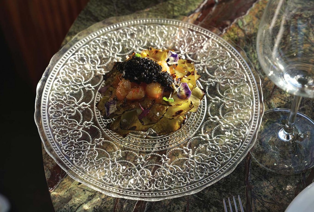 Gamba roja, remolacha, crema de almendras. Restaurante Lado, Ibiza Gamba roja, remolacha, crema de almendras. Restaurante Lado, Ibiza