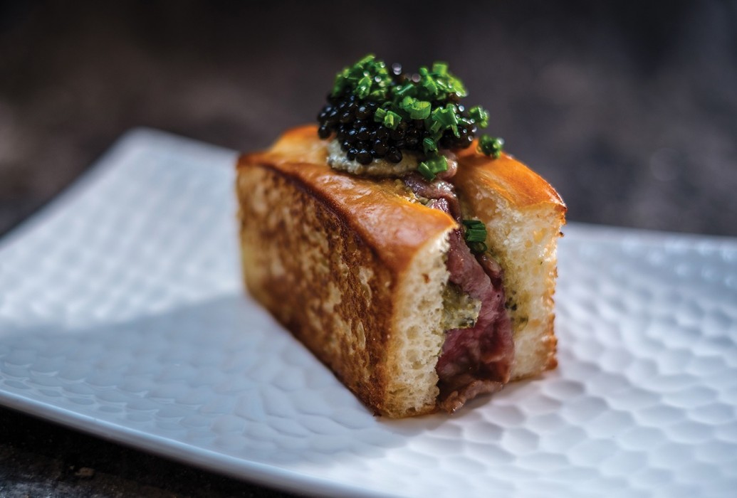 Koviar (brioche, Kobe and caviar). El Bandarra restaurant, Palma de Mallorca Koviar (brioche, Kobe and caviar). El Bandarra restaurant, Palma de Mallorca