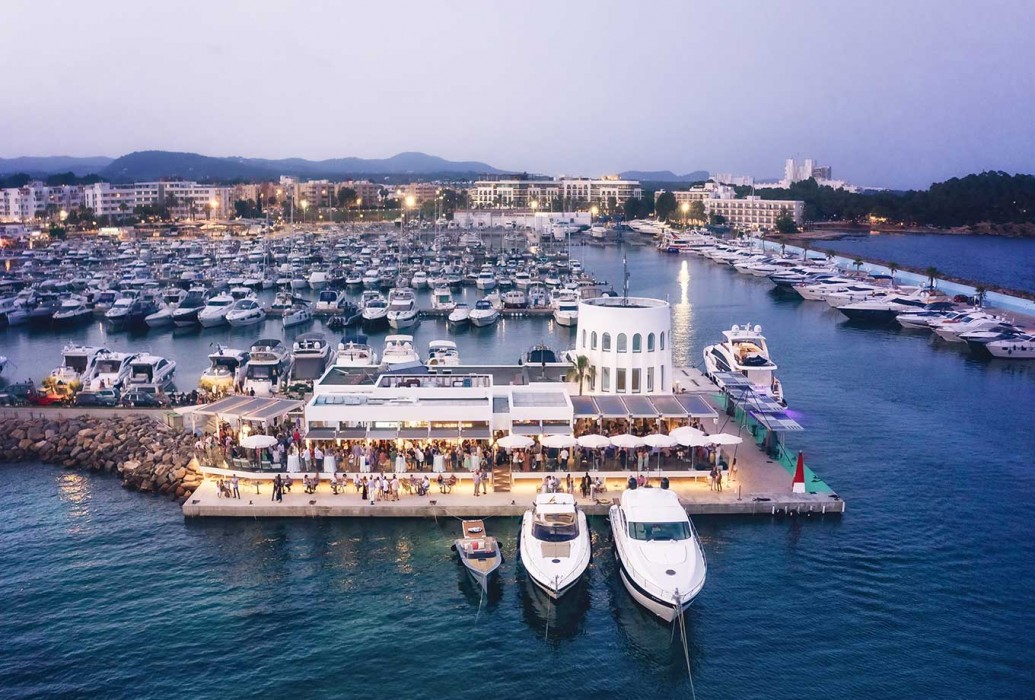 Vista aerea restaurante CBbC Marina Sta Eulalia, Ibiza