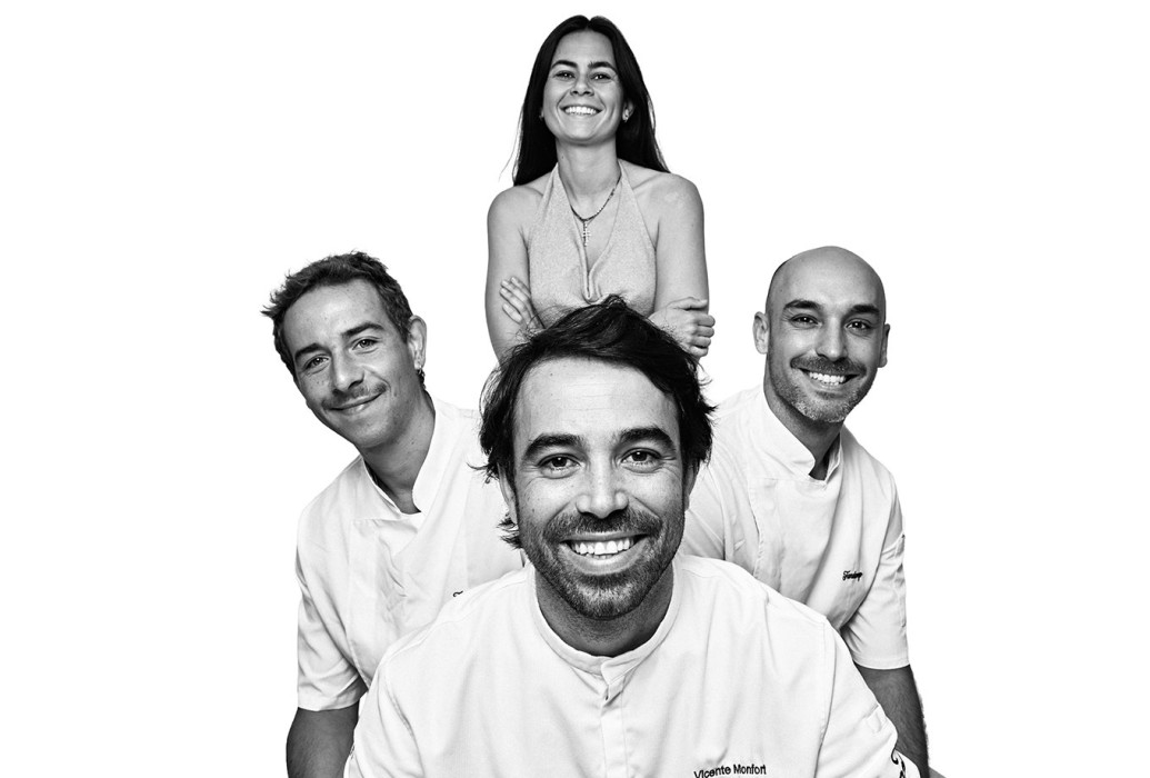 Ana, Tomás, Juan y Vicente, equipo del restaurante Fandango, Formentera Ana, Tomás, Juan y Vicente, equipo del restaurante Fandango, Formentera