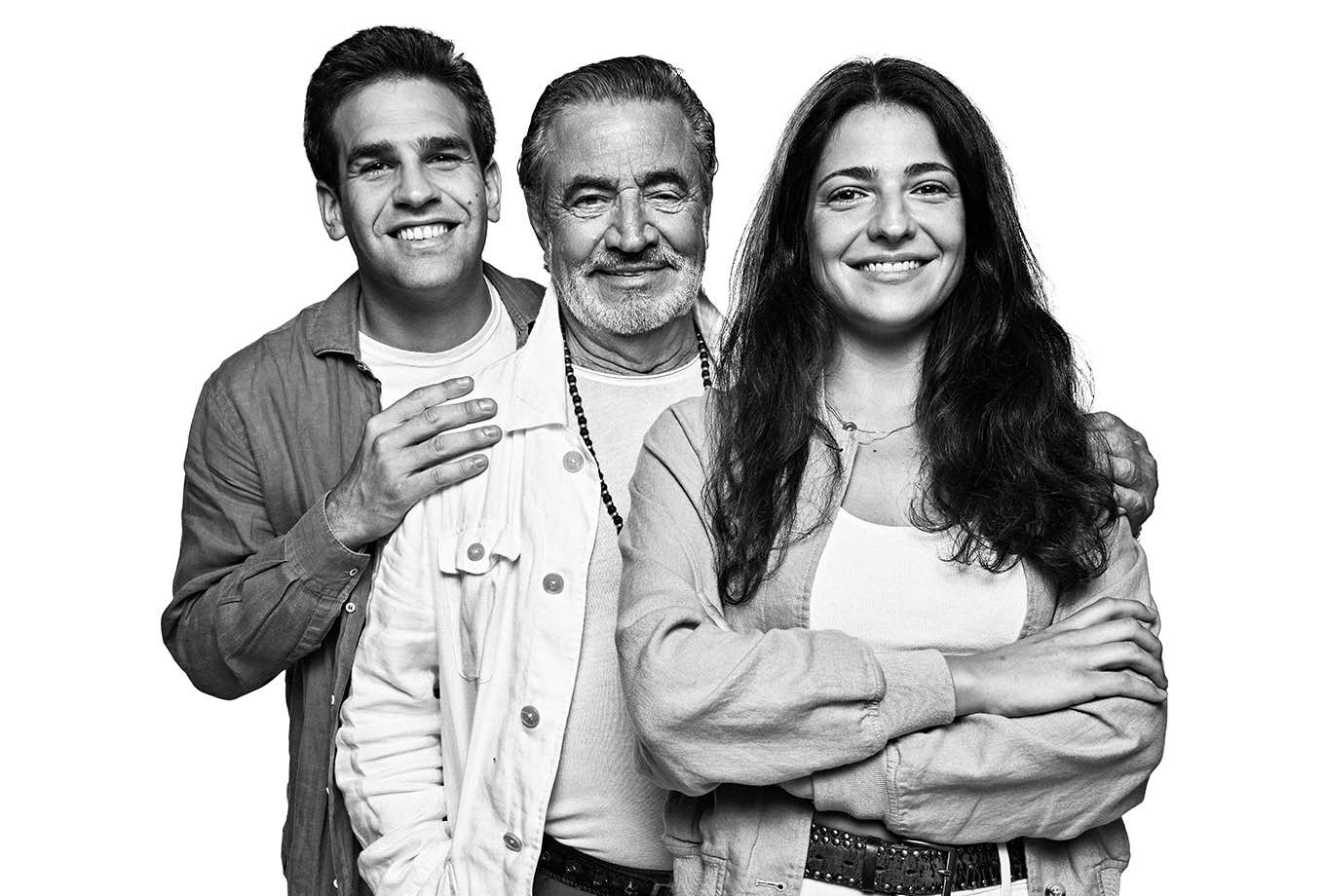 Massimo, Luna y Juan. Equipo del restaurante Las Dos Lunas, Ibiza Massimo, Luna y Juan. Equipo del restaurante Las Dos Lunas, Ibiza