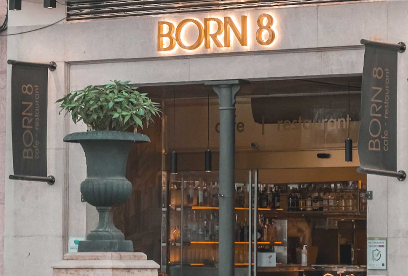 Born 8 asian restaurant, Palma de Mallorca Born 8 asian restaurant, Palma de Mallorca