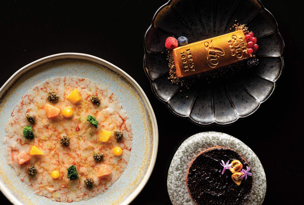 Tartar de tomate, carpacho de carabinero y lingote. en Lío Ibiza