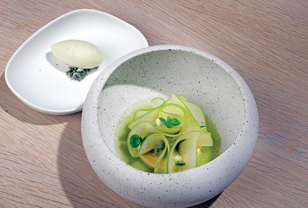 Green apple, white chocolate and shiso. Epur Restaurant, Lisbon Green apple, white chocolate and shiso. Epur Restaurant, Lisbon