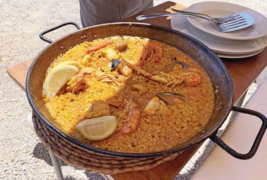 Paella. Restaurante Sa Caleta, Ibiza
