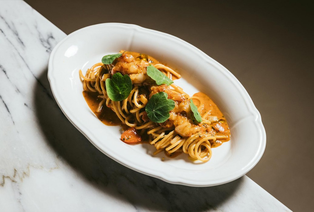 Spaghetti com tártaro de camarão e bisque. Restaurante Libertà, Lisboa Spaghetti com tártaro de camarão e bisque. Restaurante Libertà, Lisboa