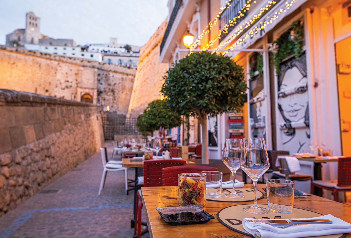 Il Dek Italian Bistrot Ibiza terrace Il Dek Italian Bistrot Ibiza terrace