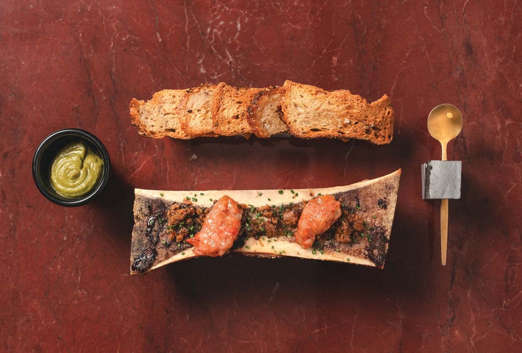 Tuetano asado, guanciale, tartar de gamba roja. Restaurante La Romaguera, Mallorca