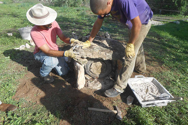 Building a traditional beehive